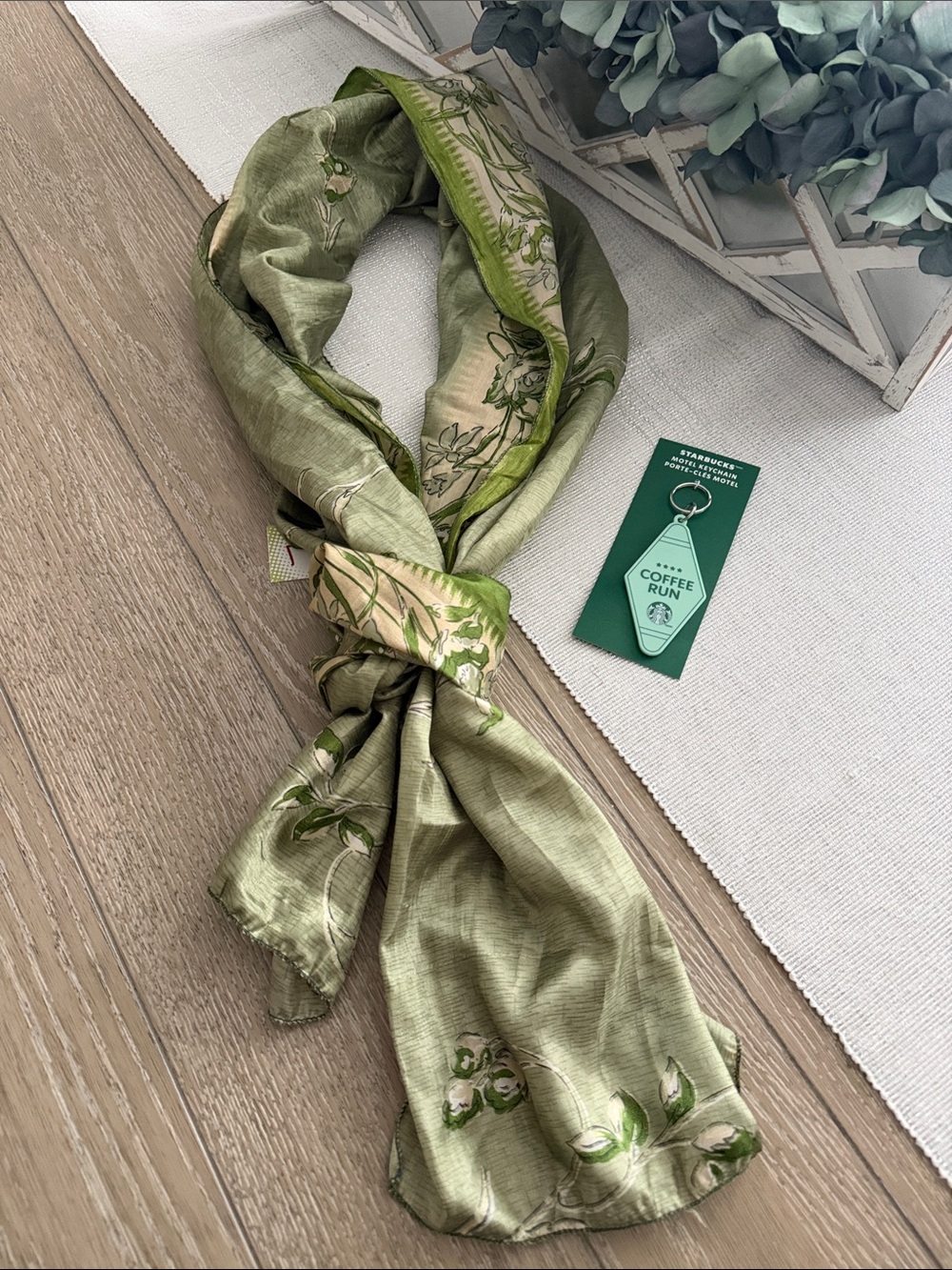 Starbucks Keychain Green Coffee Run Motel Keychain and silk scarf bundle NWT - Picture 2 of 4